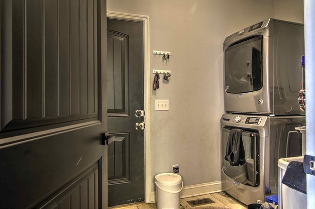 145 Bell Lake Drive, Trenton, GA 30752