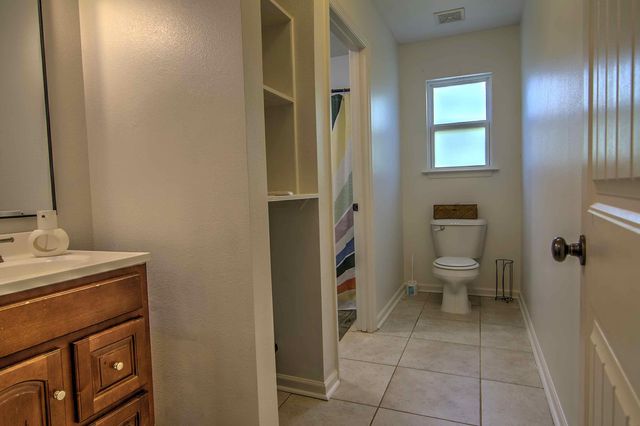 145 Bell Lake Drive, Trenton, GA 30752