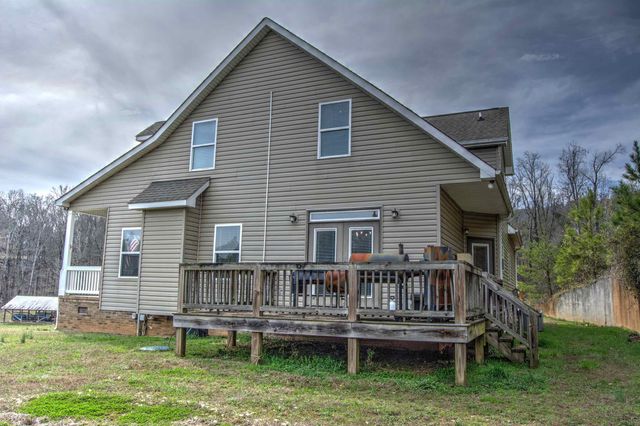 145 Bell Lake Drive, Trenton, GA 30752