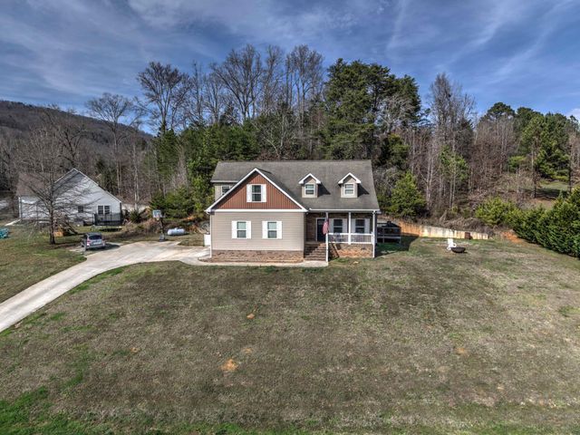 145 Bell Lake Drive, Trenton, GA 30752