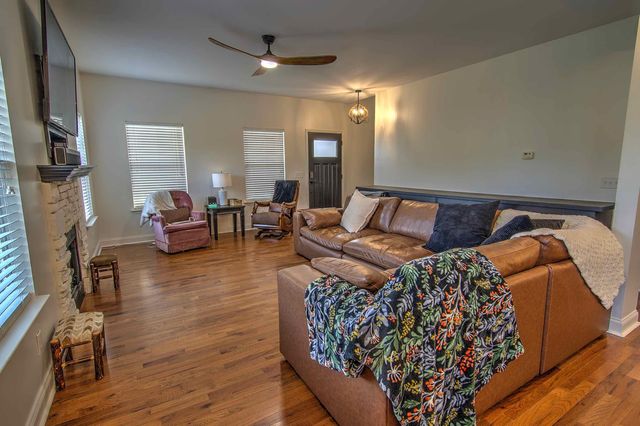 145 Bell Lake Drive, Trenton, GA 30752