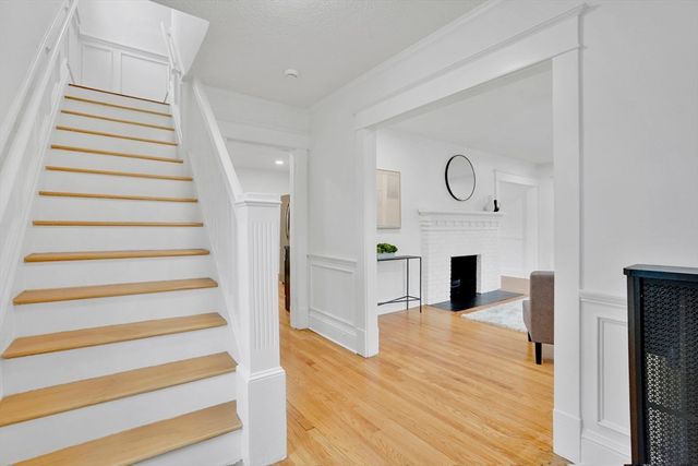 51 Hartford Ter, Springfield, MA 01118