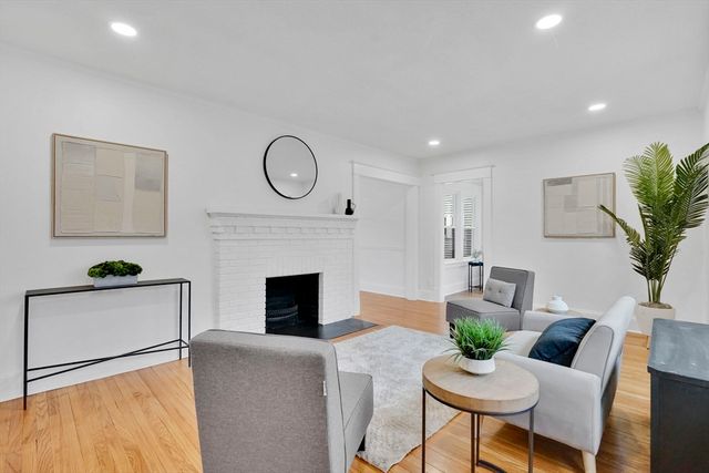 51 Hartford Ter, Springfield, MA 01118