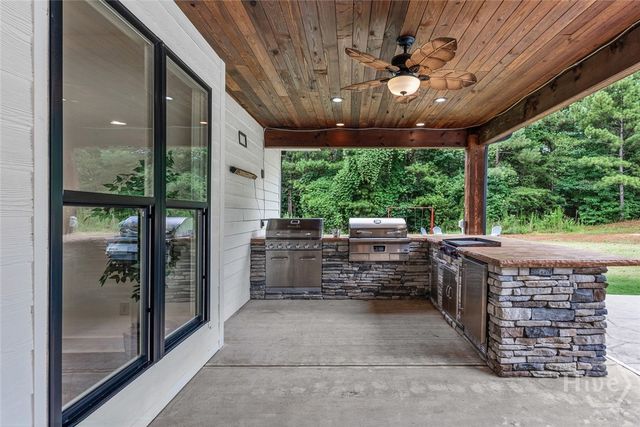 5304 S Apple Valley Road, Jefferson, GA 30549