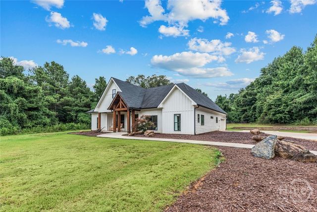 5304 S Apple Valley Road, Jefferson, GA 30549