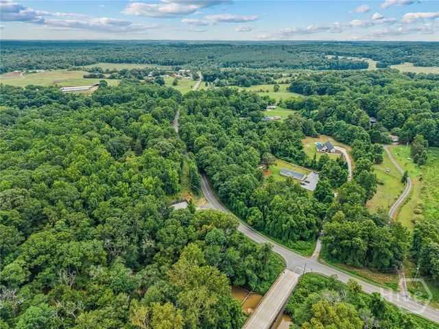5304 S Apple Valley Road, Jefferson, GA 30549