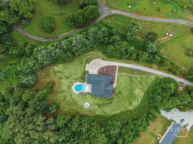 5304 S Apple Valley Road, Jefferson, GA 30549