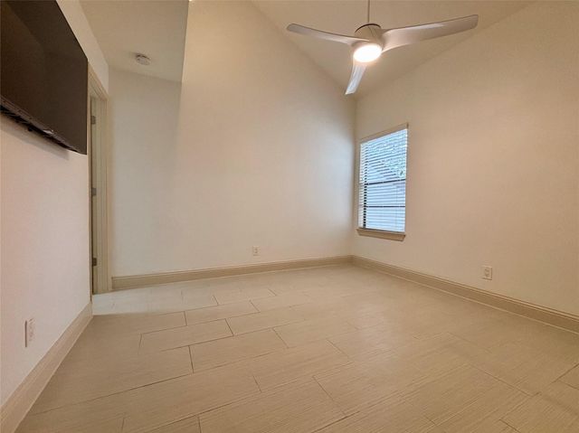 12900 Walden Road 508E, Montgomery, TX 77356