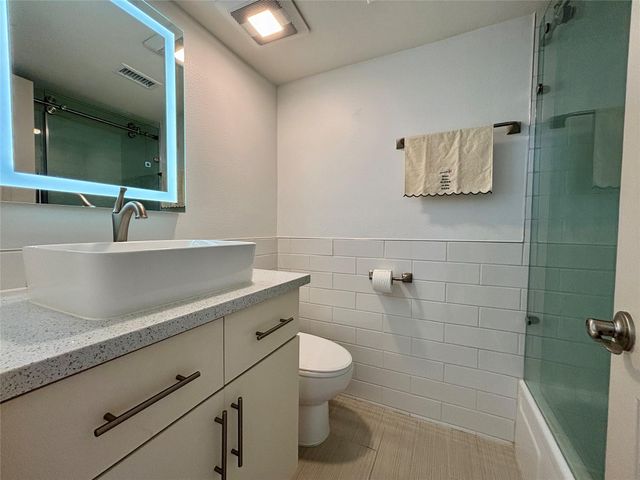 12900 Walden Road 508E, Montgomery, TX 77356