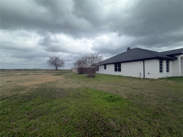 154 Whispering Winds Drive, Gunter, TX 75058