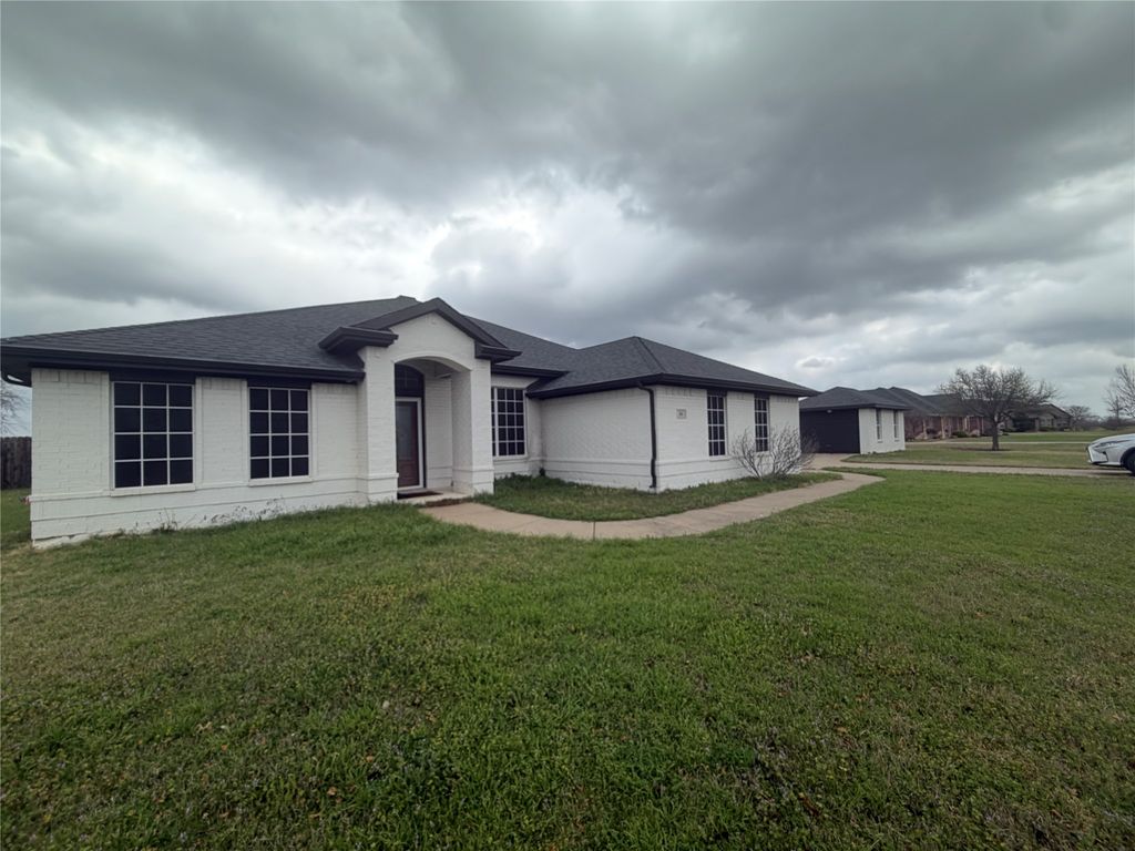 154 Whispering Winds Drive, Gunter, TX 75058