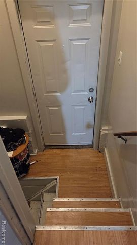 838 Clinton Street, Flint, MI 48507