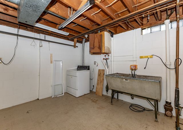 1420 35th Avenue, Rock Island, IL 61201