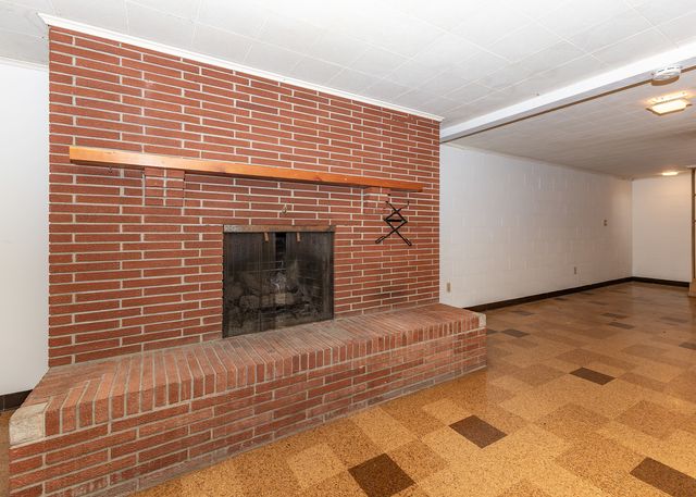 1420 35th Avenue, Rock Island, IL 61201