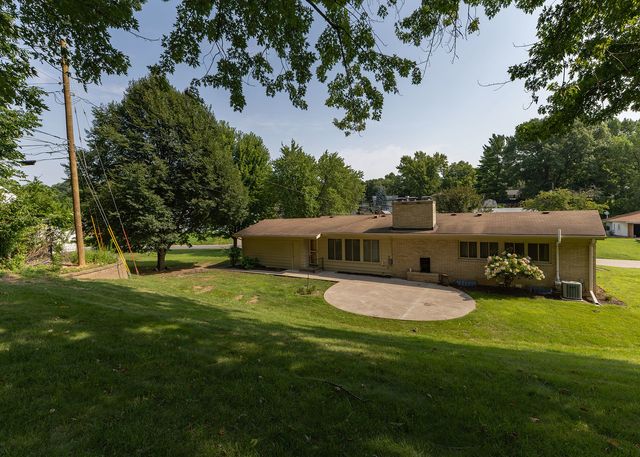 1420 35th Avenue, Rock Island, IL 61201