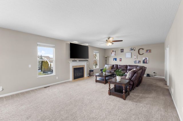 223 Antrim Street, Pickerington, OH 43147