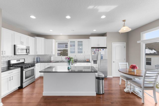 223 Antrim Street, Pickerington, OH 43147