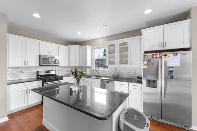 223 Antrim Street, Pickerington, OH 43147