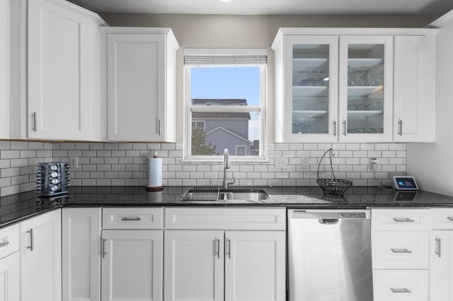 223 Antrim Street, Pickerington, OH 43147