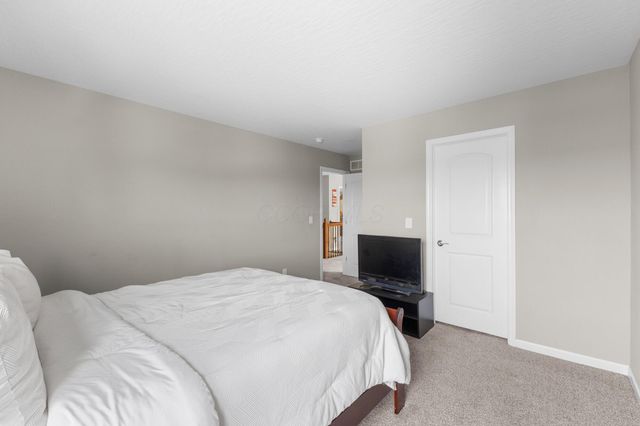 223 Antrim Street, Pickerington, OH 43147