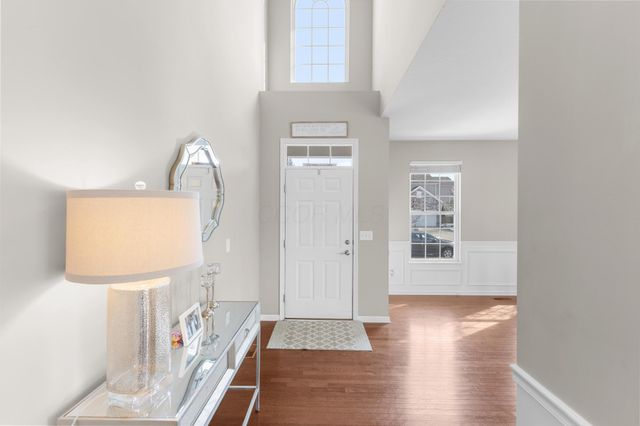 223 Antrim Street, Pickerington, OH 43147