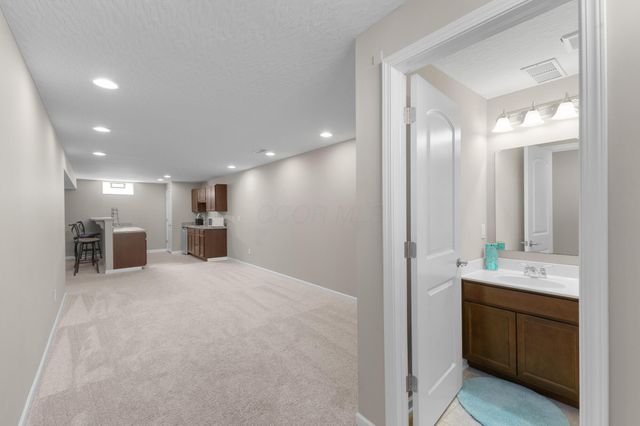 223 Antrim Street, Pickerington, OH 43147