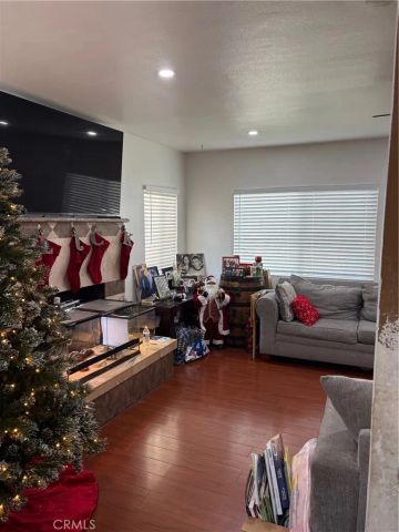 2911 Baltic, Long Beach, CA 90810