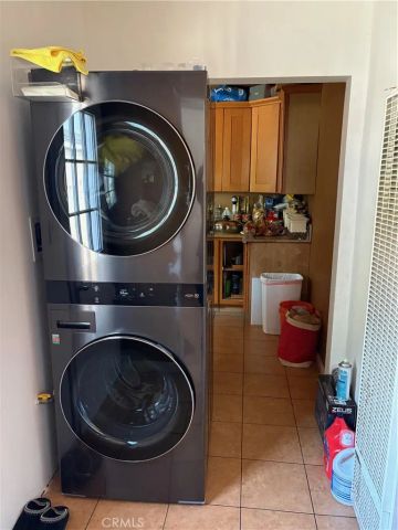 2911 Baltic, Long Beach, CA 90810