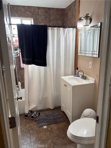 2911 Baltic, Long Beach, CA 90810