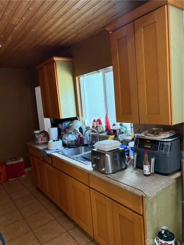 2911 Baltic, Long Beach, CA 90810