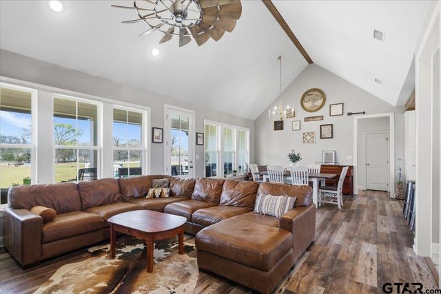 21531 Kayla Ln, Mineola, TX 75773