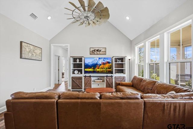 21531 Kayla Ln, Mineola, TX 75773