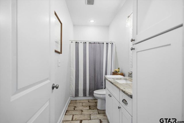 21531 Kayla Ln, Mineola, TX 75773