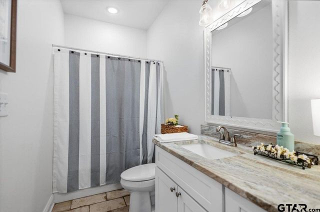 21531 Kayla Ln, Mineola, TX 75773