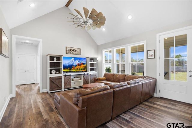 21531 Kayla Ln, Mineola, TX 75773