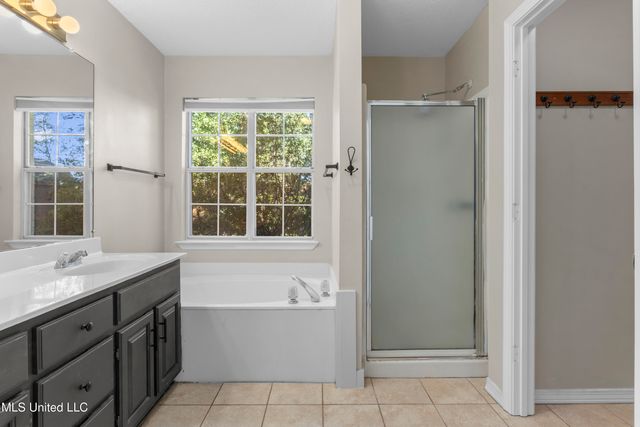 13313 Hollow Oak Lane, Ocean Springs, MS 39564