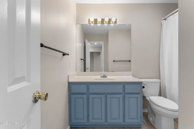 13313 Hollow Oak Lane, Ocean Springs, MS 39564