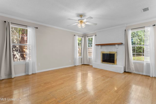 13313 Hollow Oak Lane, Ocean Springs, MS 39564