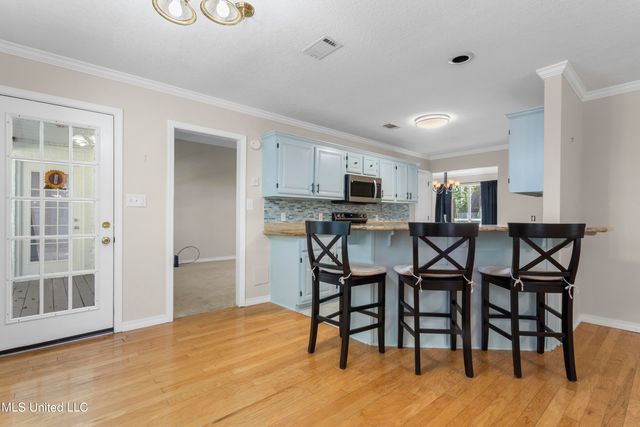 13313 Hollow Oak Lane, Ocean Springs, MS 39564