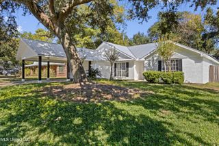 13313 Hollow Oak Lane, Ocean Springs, MS 39564
