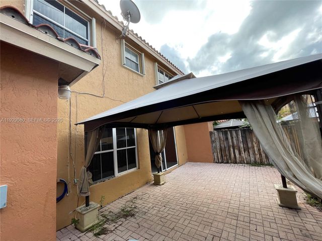 8507 NW 140th Ter 801, Miami Lakes, FL 33016