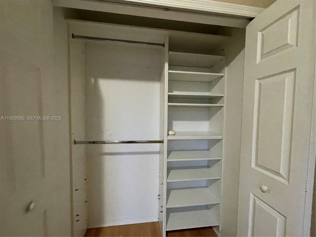 8507 NW 140th Ter 801, Miami Lakes, FL 33016