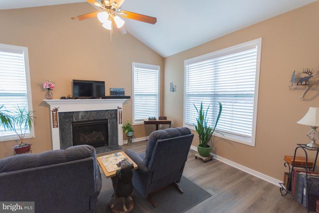 57 CILANTRO LN, Bunker Hill, WV 25413