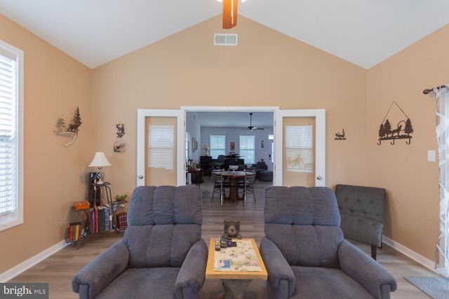 57 CILANTRO LN, Bunker Hill, WV 25413