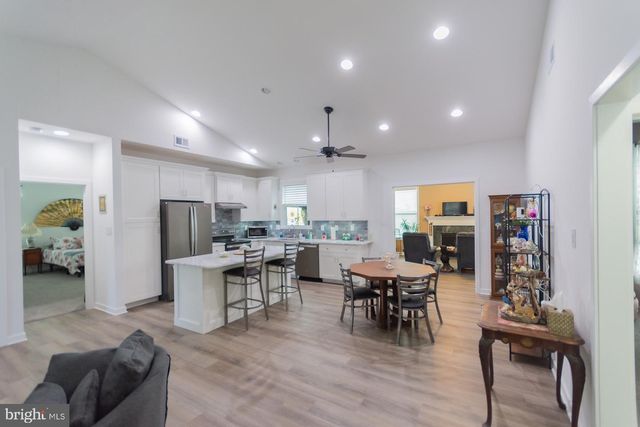 57 CILANTRO LN, Bunker Hill, WV 25413