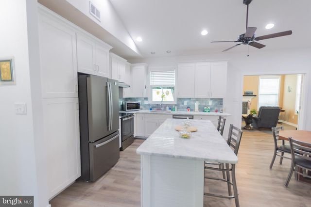 57 CILANTRO LN, Bunker Hill, WV 25413