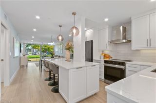 658 Broad AVE S J658, Naples, FL 34102