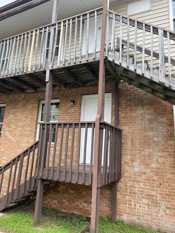 9633 15th Bay St Apt 1, Norfolk, VA 23518