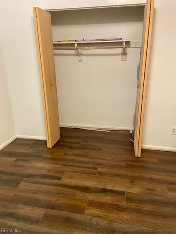 9633 15th Bay St Apt 1, Norfolk, VA 23518