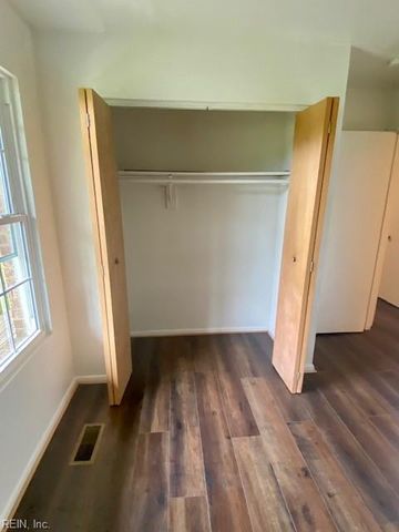 9633 15th Bay St Apt 1, Norfolk, VA 23518